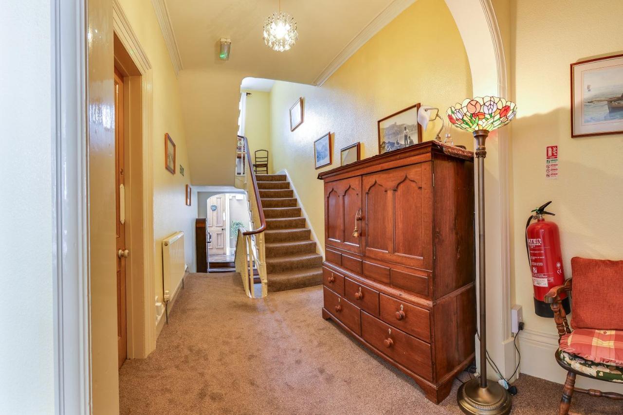 Pannett House Bed & Breakfast, Beautiful Victorian Residence 惠特比 外观 照片